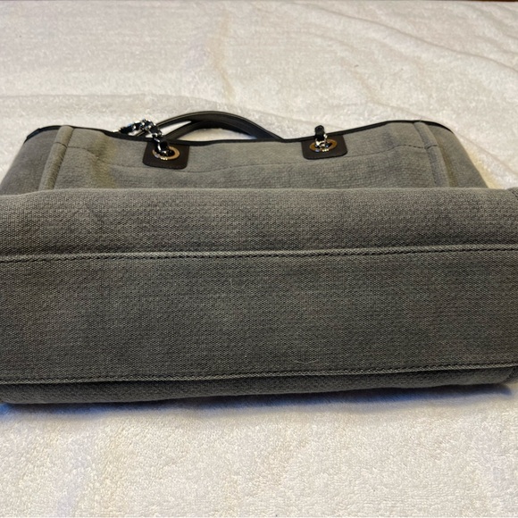 Chanel Deauville Shoulder Bag - Pre Black Friday Sale!!! - Picture 9 of 16